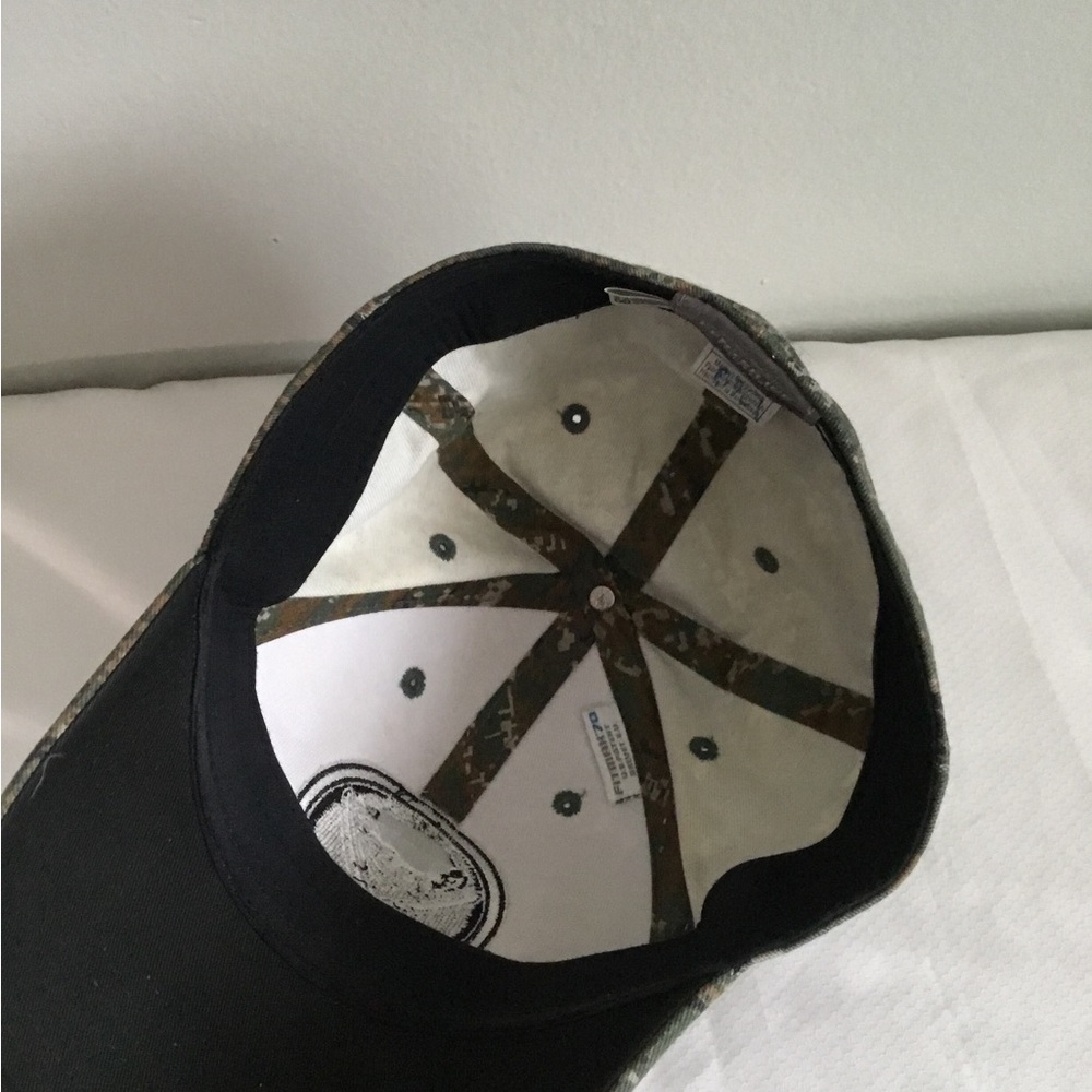 Buffalo Sabres Mens cap. - Picture 7 of 7